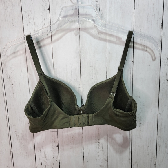 Victoria's Secret Women's Green Crochet Body Lined Demi Bra Size 34D Underwire. - Picture 4 of 6